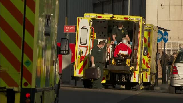 Marea Britanie începe vaccinarea cu al doilea vaccin anti-Covid-19, Oxford/AstraZeneca