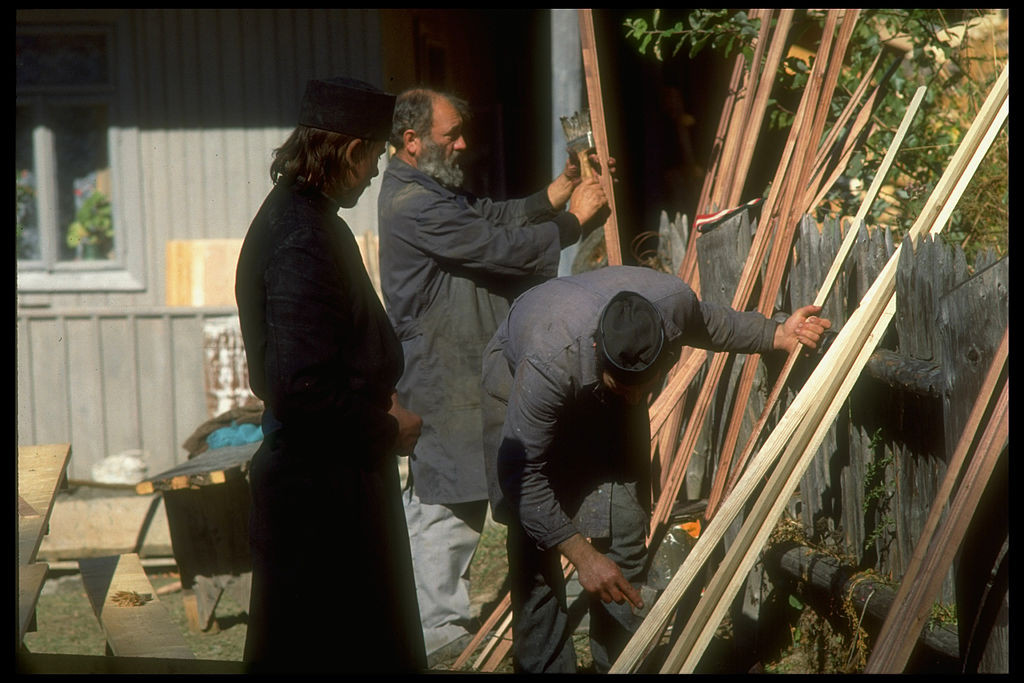 Arhiepiscopia Sucevei va face verificări cu etilotestul la o mănăstire. ”Nu le poate pune nimeni dop la gură”