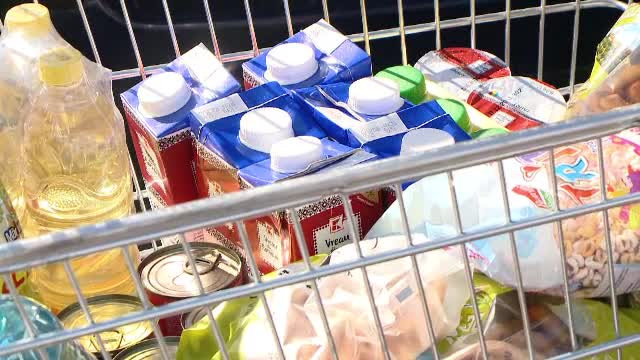 Primele ajutoare de 250 de lei de la stat pentru achiziția de mâncare ajung la beneficiari în perioada 20-24 iunie