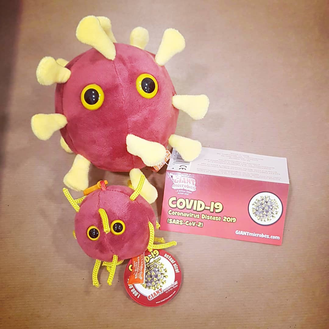 Un coronavirus din pluş, jucăria anului în Spania