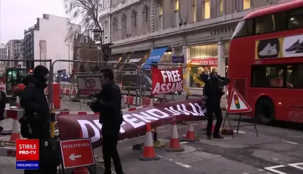 Un tribunal din Londra a decis că Julian Assange nu poate fi extrădat în SUA