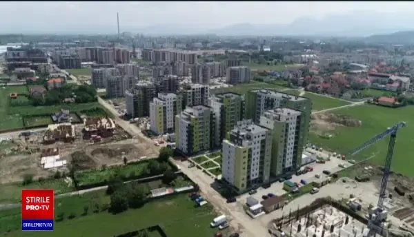 Guvernul a amânat cu un an reducerea TVA pentru locuinţele de până la 140.000 de euro