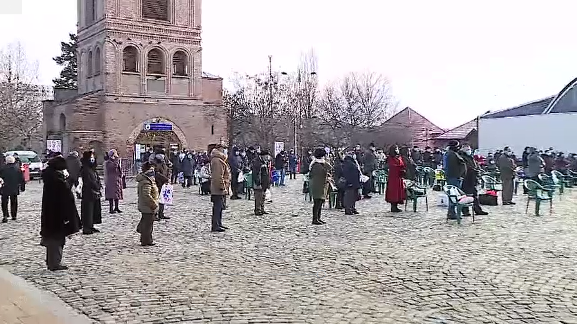 Bobotează. În toate bisericile din țară s-au ţinut slujbe speciale şi s-a împărţit agheazma mare