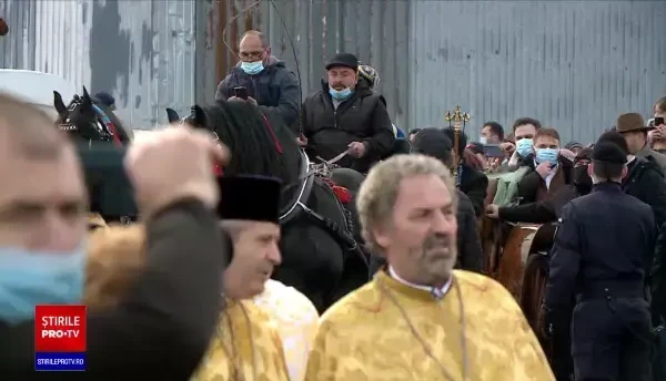 Bobotează. În toate bisericile din țară s-au ţinut slujbe speciale şi s-a împărţit agheazma mare