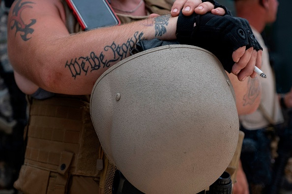 cei trei la sută / The Three Percenters