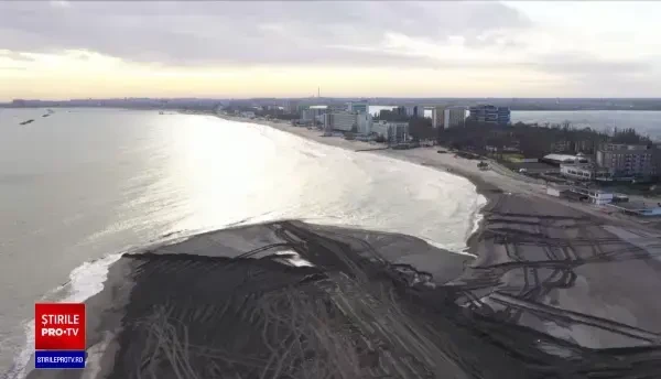 Apar plaje noi pe litoralul nostru. În Mamaia suprafaţa de nisip s-a mărit cu trei kilometri