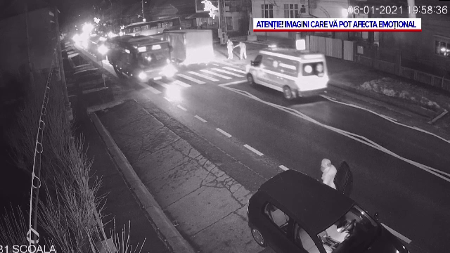 Un bărbat din judeţul Cluj, spulberat de o maşină pe trecerea de pietoni