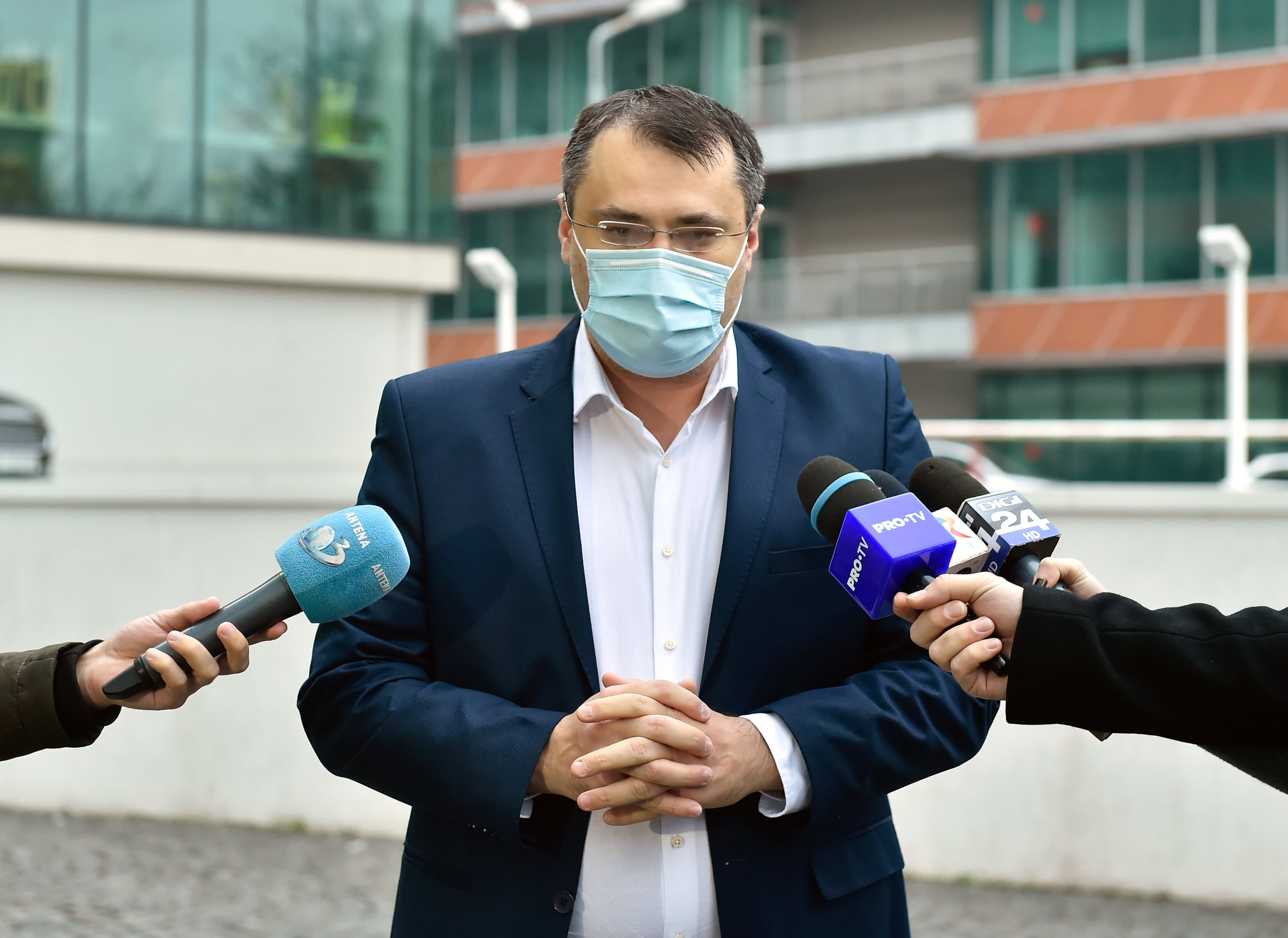 Ghinea: Susţin complet reforma salarizării unitare