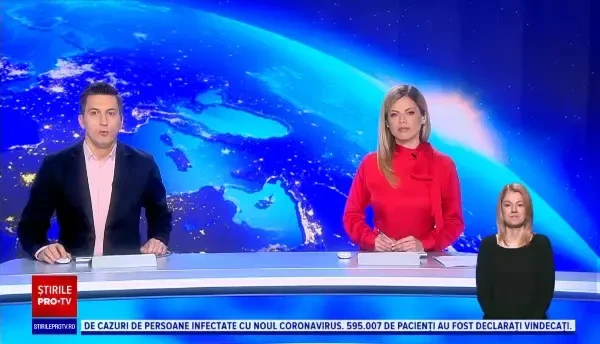 Un camion încărcat cu fier vechi a luat foc în Găești