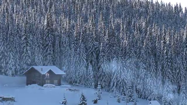 Locul fermecător din Cluj care seamănă izbitor cu stațiunile din Alpi. Cât costă cazarea