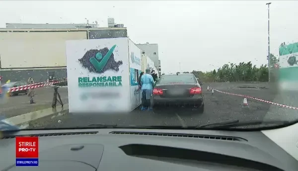 Ne vom putea vaccina împotriva COVID-19 şi din maşină. Ce va cuprinde etapa a treia de vaccinare