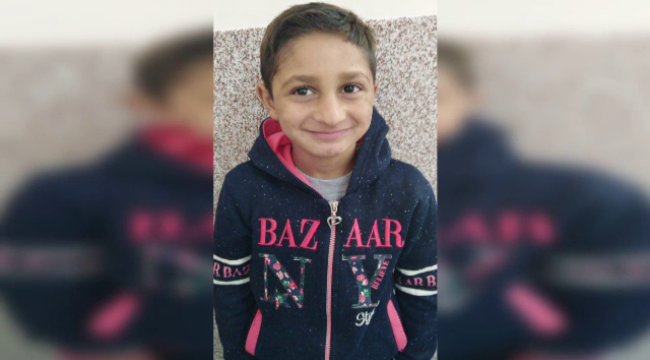 Băiețelul de 7 ani din județul Arad dispărut de sâmbătă dimineață, de negăsit. Este căutat de forțe impresionante