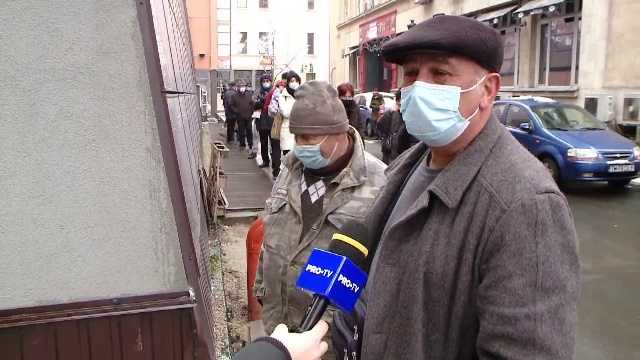 Cozi interminabile în prima zi de încasare a taxelor locale, la Timișoara. Se poate plăti şi online