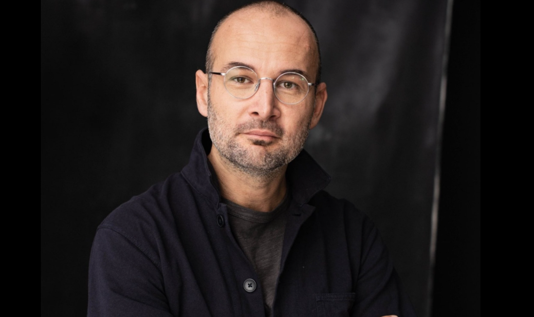 Regizorul filmului ”colectiv” refuză medalia "Meritul Cultural" de la Klaus Iohannis