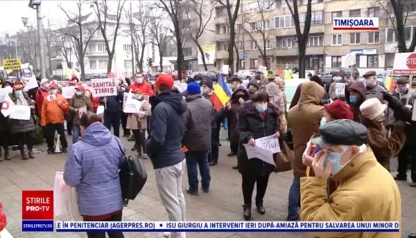 Proteste ale angajaților din sistemul sanitar în mai multe orașe din țară. Ce solicitări au aceștia