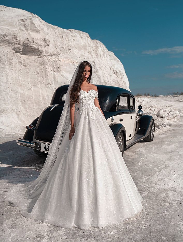 (P) Rochii de Mireasă - cum găseşti fără efort rochia perfectă pentru momentul tău