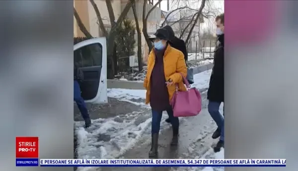 Femeia care s-a dat drept psiholog vreme de 20 de ani într-un spital din Târgoviște a fost reținută penru 24 de ore