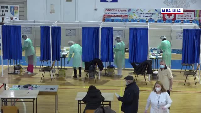 Etapa a II-a de vaccinare a debutat cu probleme. „Doresc foarte mult să se termine pandemia”