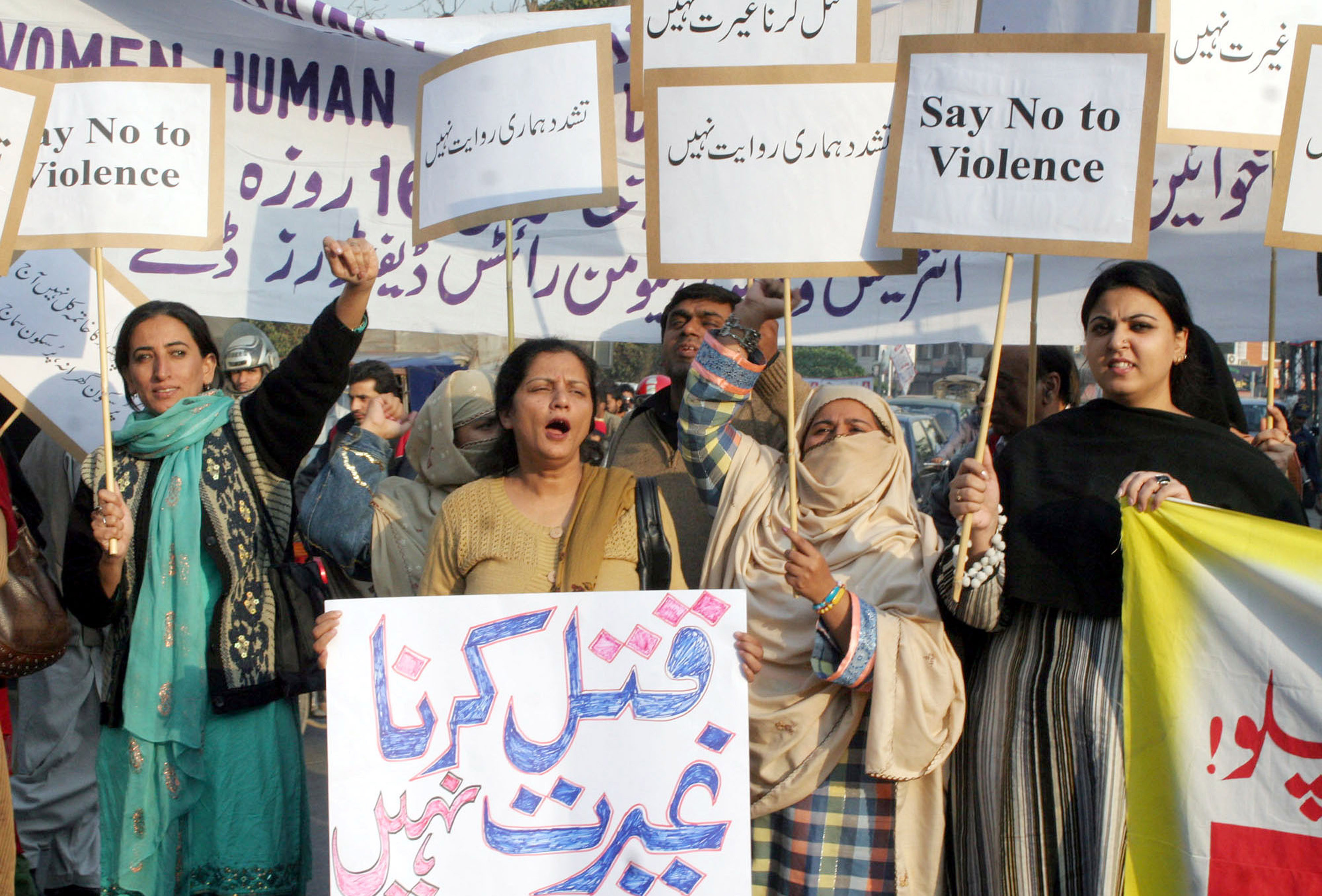 O minoră creștină, răpită și abuzată la 12 ani. Mărturiile tatălui său: „A fost legată cu un lanț”