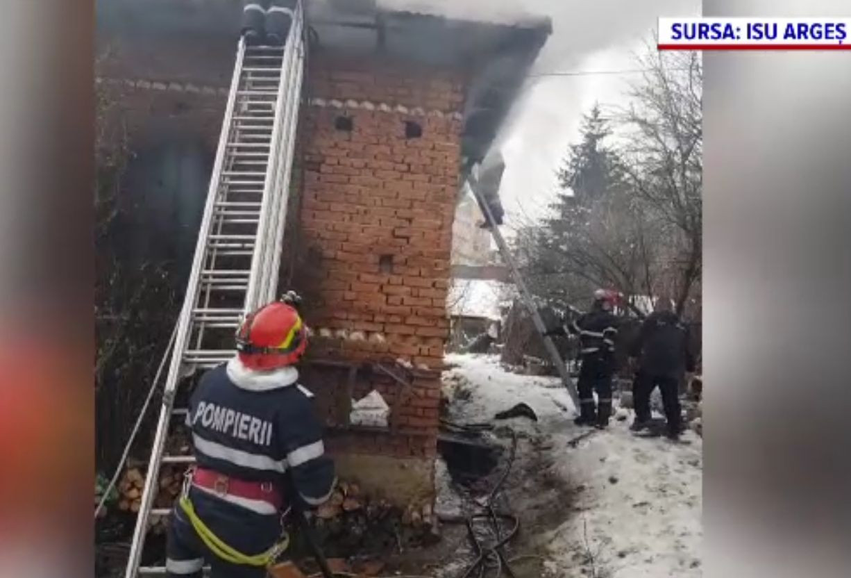 Peste 80 de incendii în ţară, în ultimele 24 de ore. Zeci de familii au rămas pe drumuri
