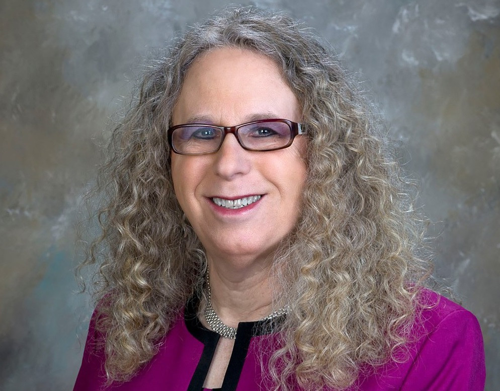 Decizie istorică a lui Joe Biden. Va numi o expertă transgender ca ministru adjunct al Sănătăţii