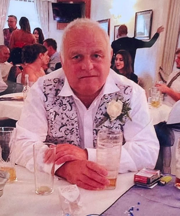 michael jackson ingropat in gradina