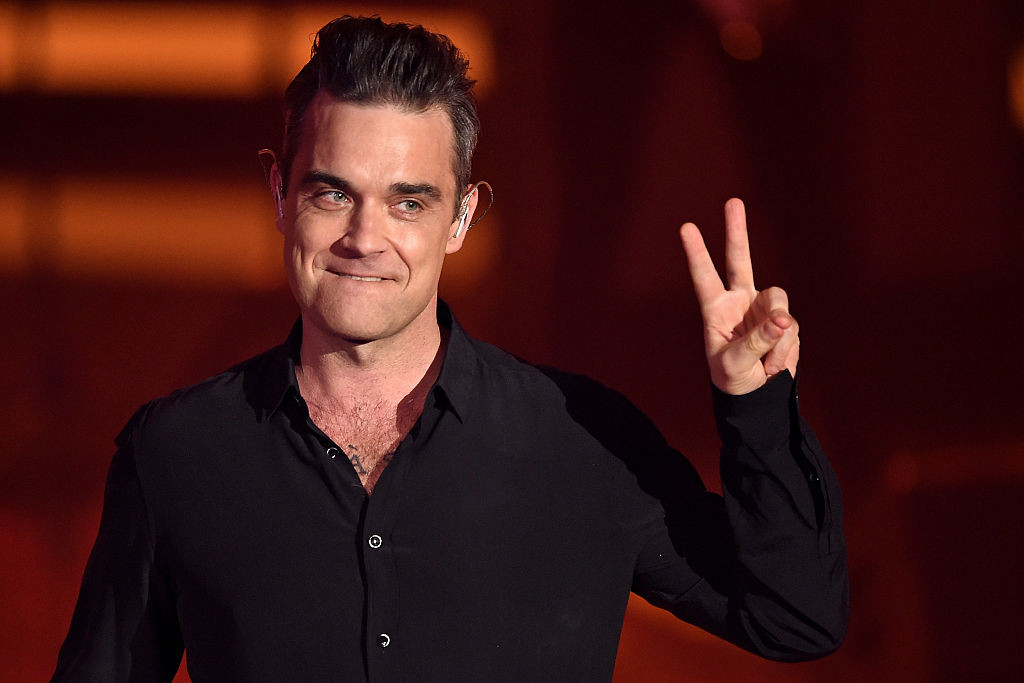 Robbie Williams a mărturisit că suferă de sindromul Tourette. Ce simptome are artistul - VIDEO
