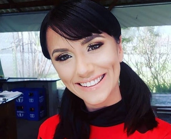 O profesoară de 28 de ani și-a găsit sfârșitul în timp ce își făcea selfie. A fost lovită de un val