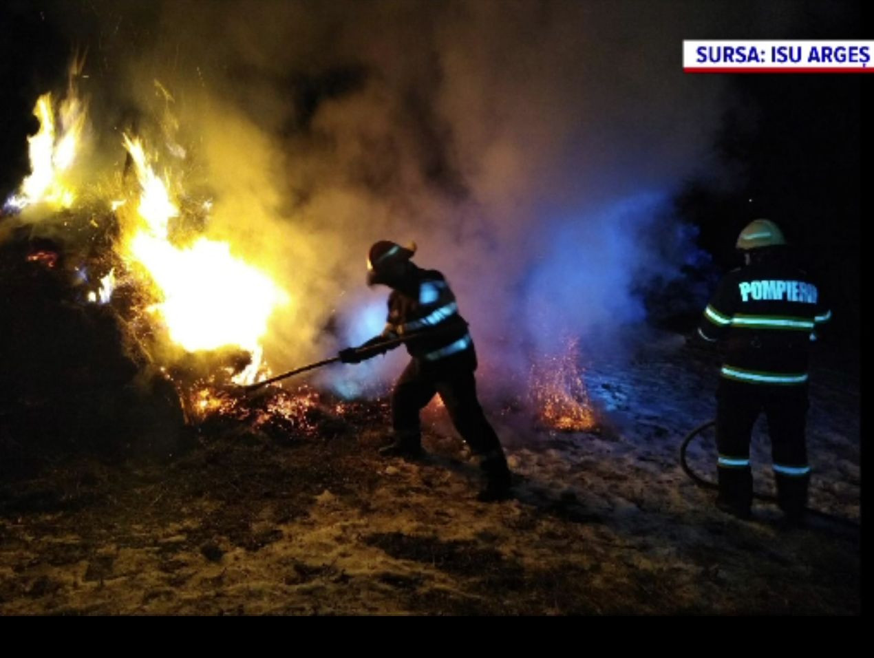 O mână criminală a provocat un incendiu în comuna argeșeană Mihăești. Anchetatorii caută făptașul