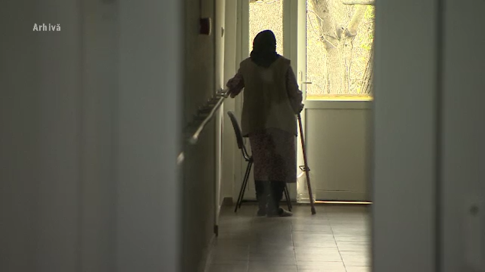 Proiect de lege adoptat: Asiguratul care îngrijeşte un pacient bolnav de cancer beneficiază de concediu şi de indemnizaţie