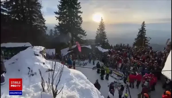 Înghesuială mare la munte în acest weekend. Jandarmii au intervenit pentru a dispersa mulțimile