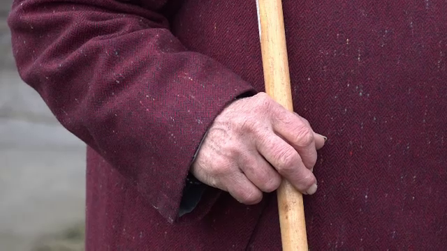 O bătrână din Alba a murit arsă de vie după ce i-a luat foc televizorul