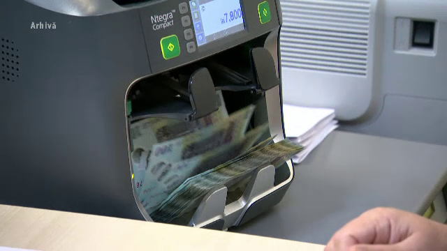 Falsuri grosolane descoperite la zeci de lăutari. Au primit sume uriaşe, ajutor de la stat