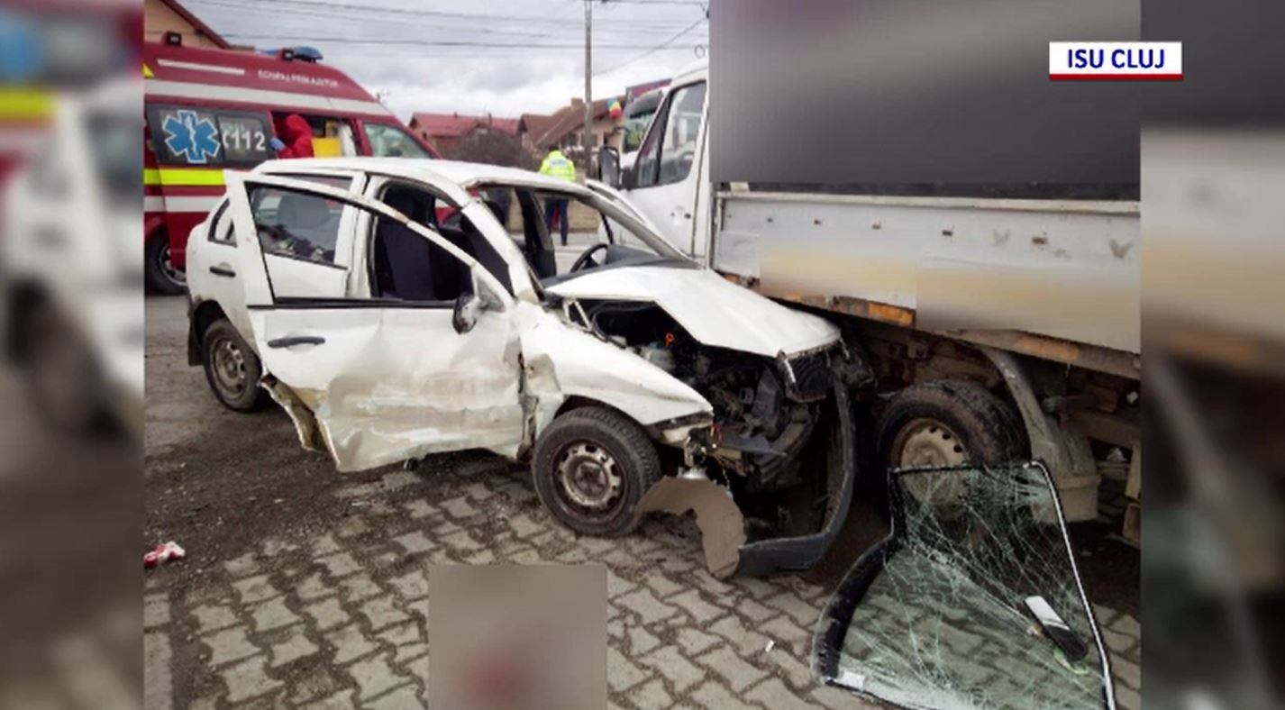 Accident violent în Cluj, din cauza unui șofer care a intrat pe DN1 fără să se asigure