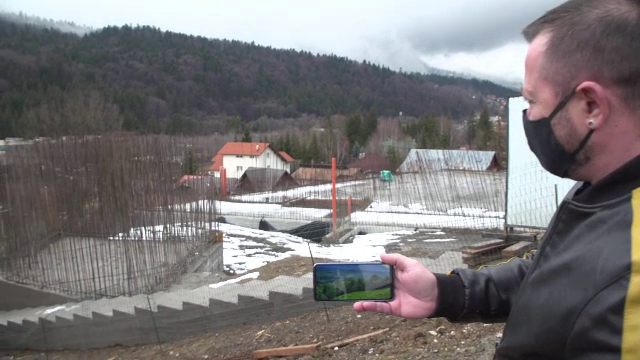 Un bărbat din Bușteni și-a reclamat vecinul pentru construcții fără autorizație, dar a fost amendat şi el