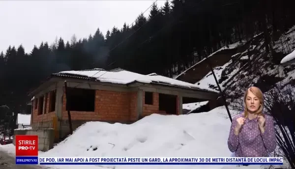 Grădiniță construită sub un versant care se poate surpa oricând. „Eu nu las copilul acolo”