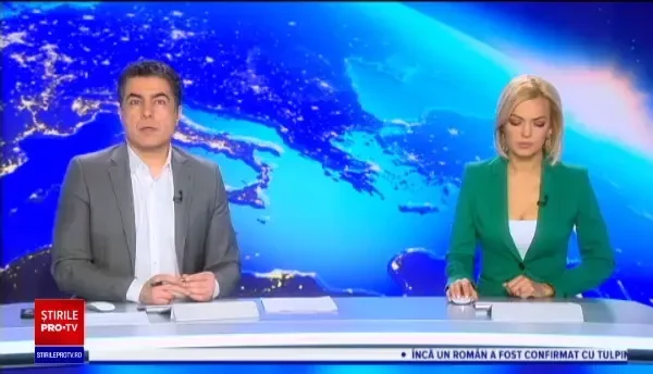 Incendiu violent în București. Trei case au fost distruse de flăcări