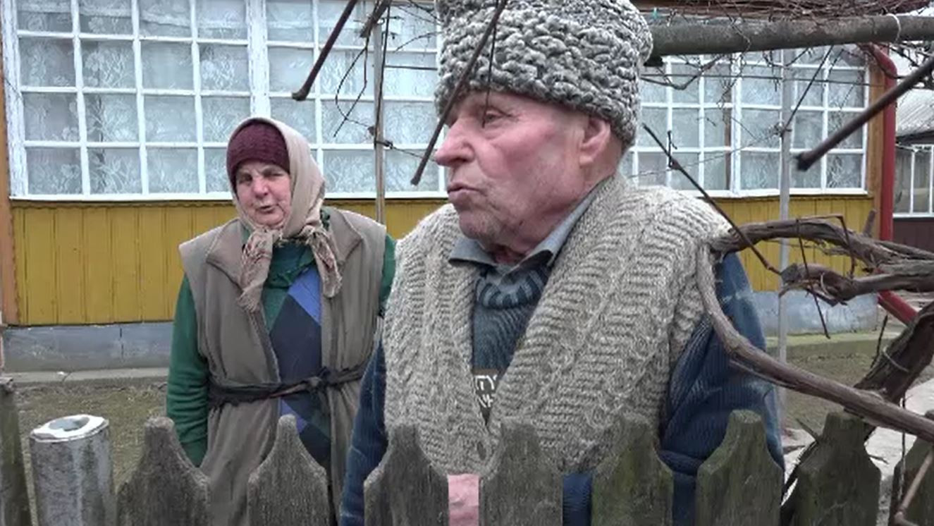 Mai mulți bătrâni nevoiași, lăsați fără masa caldă pe care o primeau prin fonduri UE