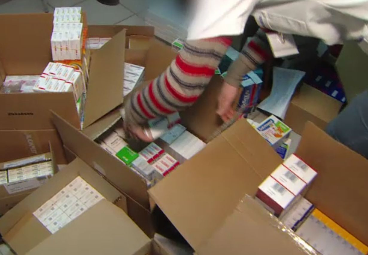 Medicamente de milioane de lei ajung la gunoi deoarece nu există reguli pentru returnarea lor