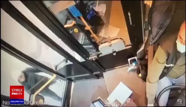 Căutări de amploare în judeţul Cluj. Un băiat în vârstă de 13 ani a dispărut de acasă