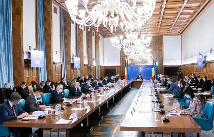 Guvernul pregătește schimbări mari în lefurile bugetarilor. Unele sporuri vor fi eliminate