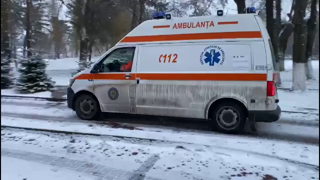 Bebelușul din Suceava, intrat în stop cardio-respirator în timp ce era botezat, a murit