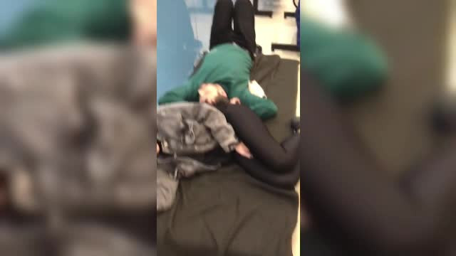 Turiști români, prizonieri pe aeroportul din Cancun. Autoritățile le-au luat actele și telefoanele