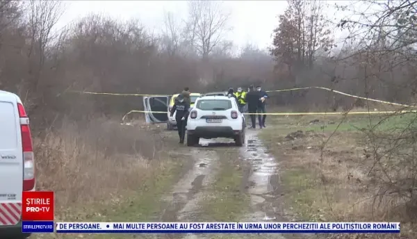 Descoperire macabră la marginea unei păduri. Un taximetrist a fost găsit mort, în mașina cu care dispăruse