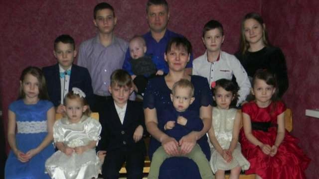 O familie din Ucraina are 15 copii „Am avut câte o sarcină în fiecare an”