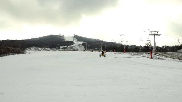 Pârtia de schi din Bistrița care a costat milioane de euro, deși nu are zăpadă aproape niciodată. ”Nu își avea rost aici”