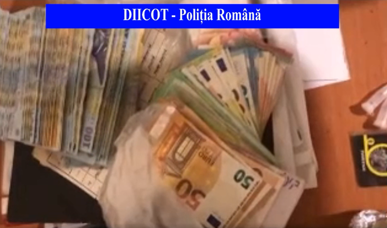 A vrut să ridice un colet primit din Spania, dar a ajuns în arest. Descoperirea DIICOT