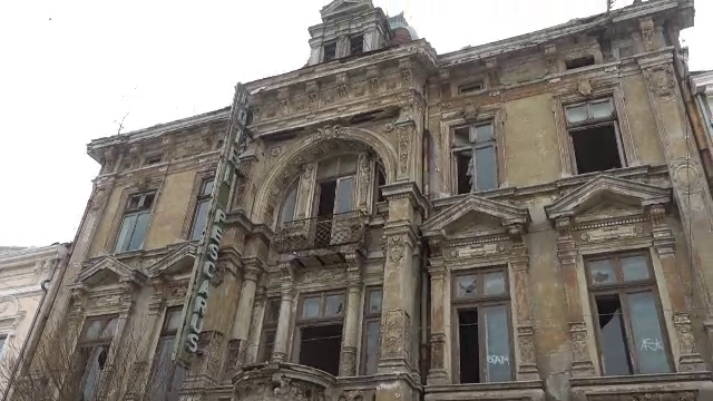 Impozit cu 500% mai mare pentru clădirile lăsate în paragină, la Brăila. Un proprietar are de plată 60.000 de euro pe an