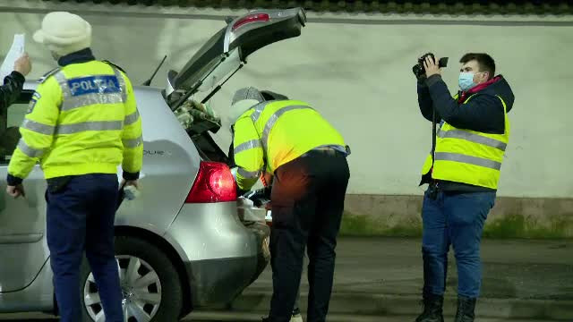 Tânăr beat fără permis și conducând o mașină neînmatriculată, prins de polițiști în Botoșani. Trebuia să stea și în carantină