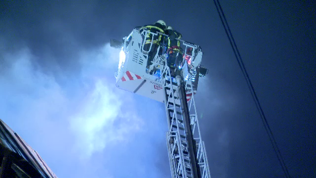 Incendiu puternic în apropierea Gării de Nord din Capitală. Nu exisă victime